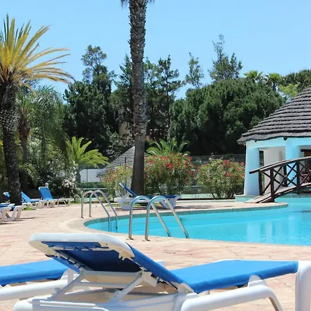 Apartman Tulio 2 Bedroom Luxury Located In Encosta Do