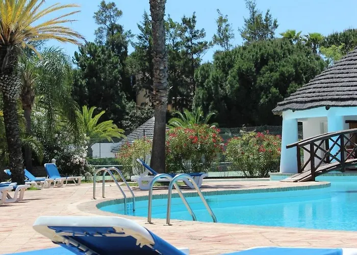 Apartment Tulio 2 Bedroom Luxury Located In Encosta Do